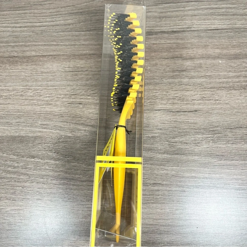 Cocco Yellow Aura Vent Boar Bristle Hair Brush